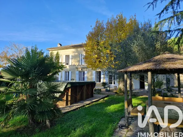 Maison 10 pièces 356 m²