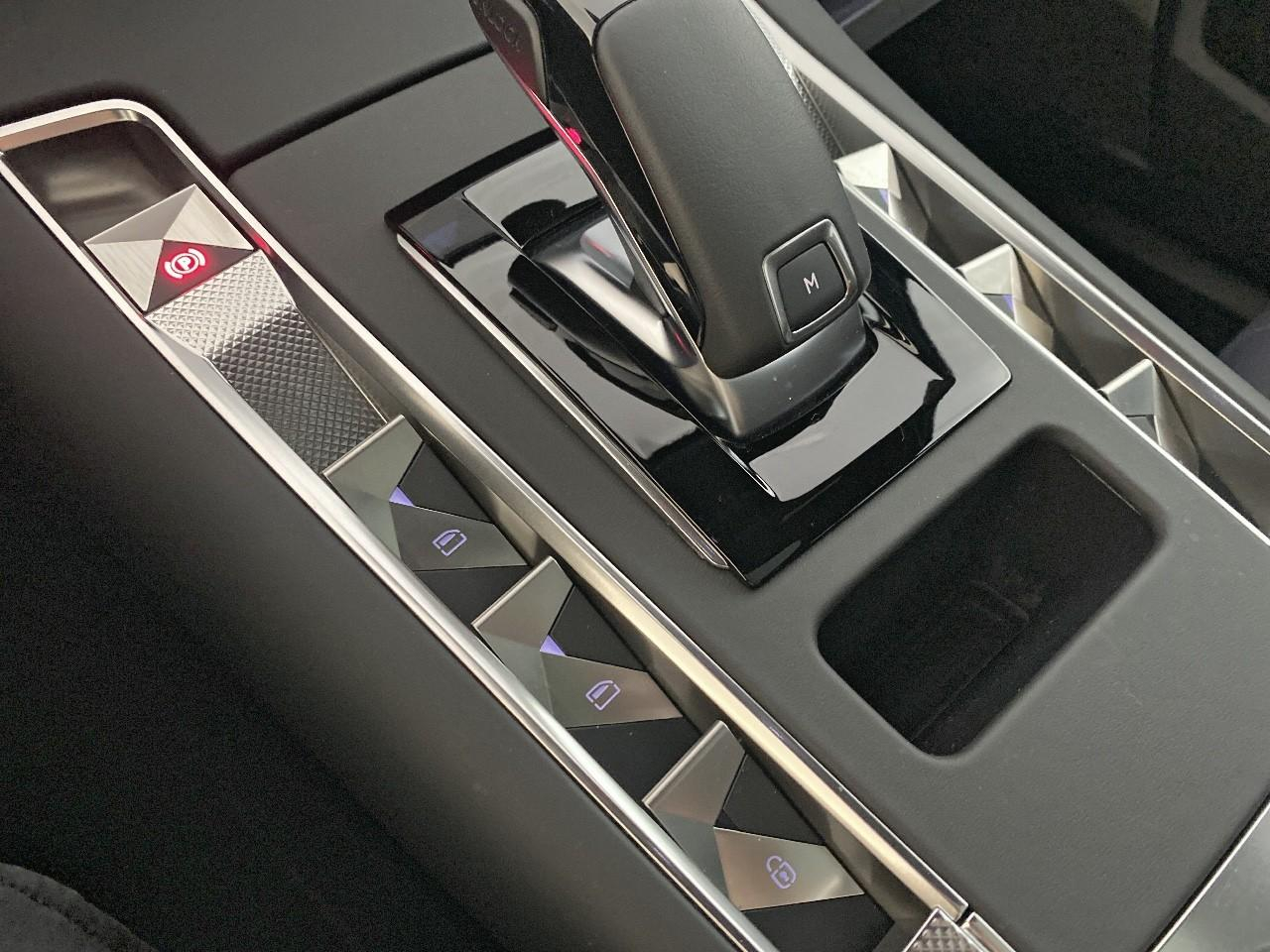 Ds Ds 7 crossback bluehdi 130 eat8 etoile — photo 20