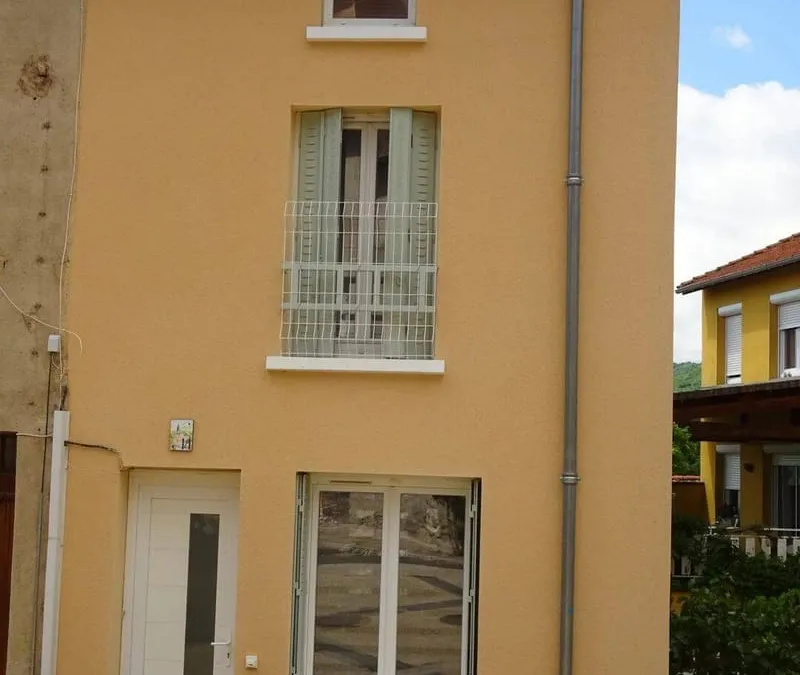 Photo 1