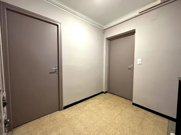 Charmant appartement T3 entièrement rénové de 64 m² au 2 eme étage sans ascenseur d'une petite copro