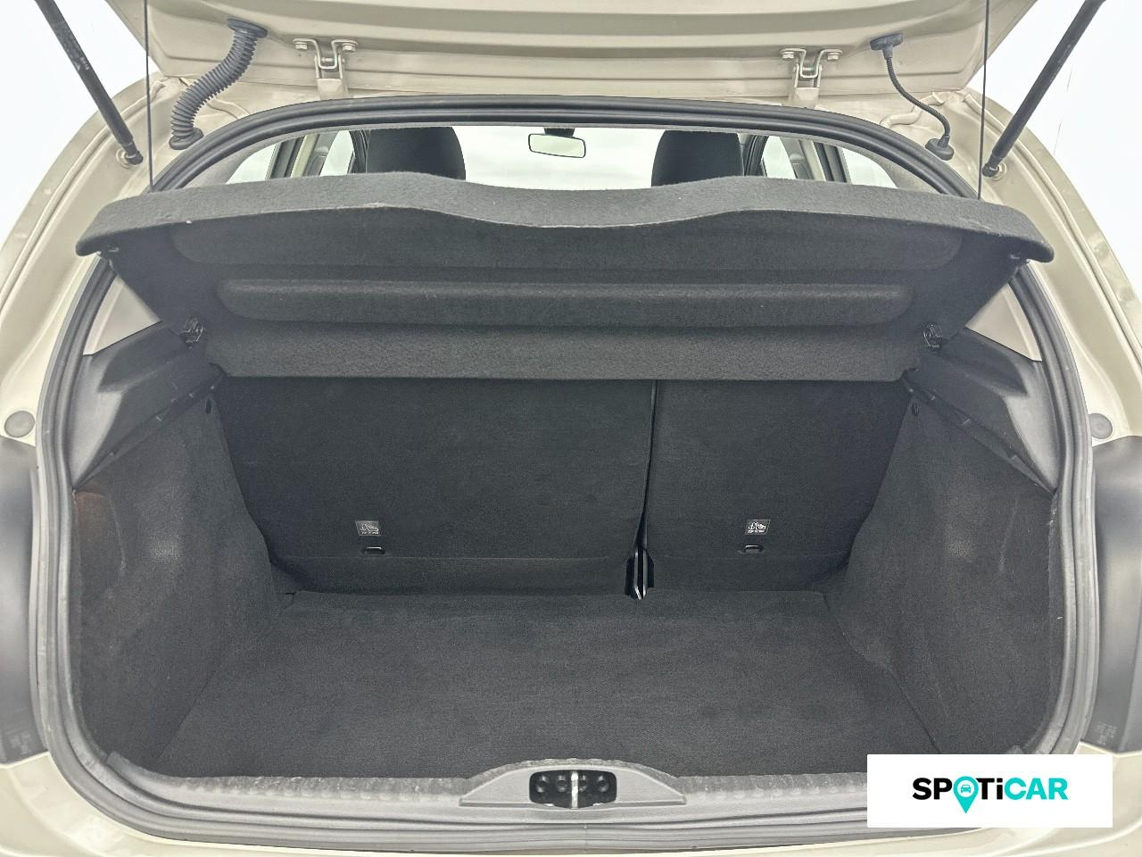 Citroën C3 1.2 puretech 110ch s&s feel pack 120-121g — photo 6