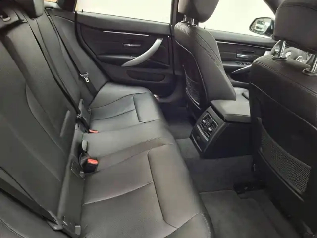 Bmw Serie 4 gran coupé 418d 150 ch bva8 — photo 16