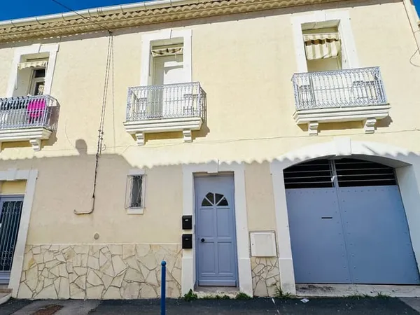 Ensemble immobilier 5 pièces 150 m²