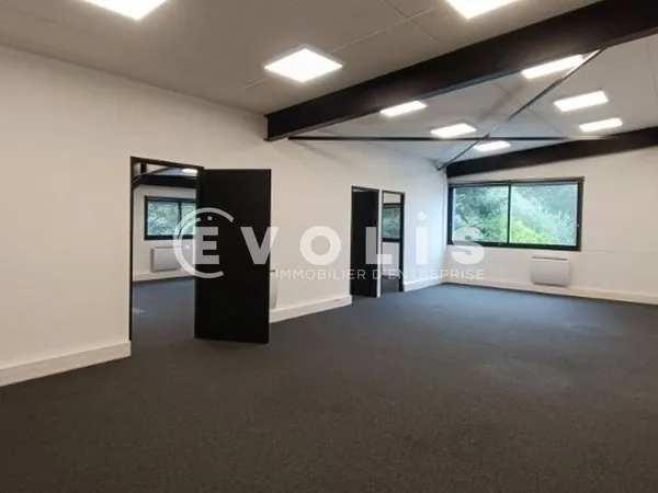 Bureau 483 m²