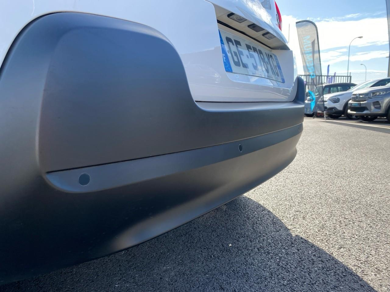 Citroën C3 1.2 puretech 83ch s&s shine — photo 13