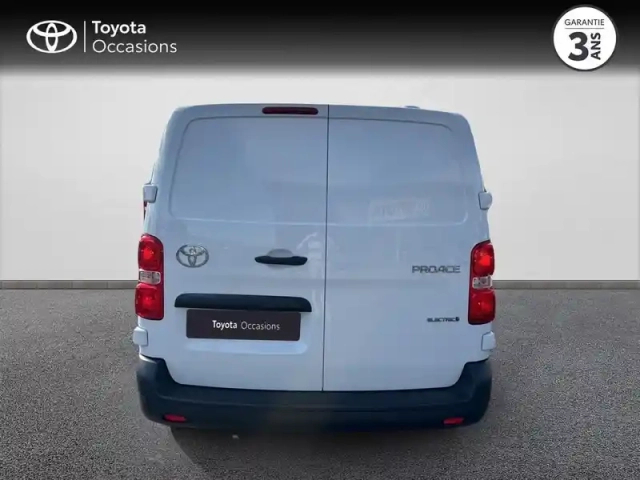Toyota Proace medium electric 136ch 75kwh start mc24 — photo 4