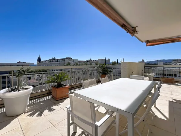VILLA TOIT 4 PIECES DE 137,27 M² HAB AVEC TERRASSE DE 136,33 M²