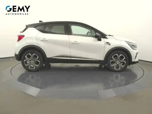 Renault Captur mild hybrid 160 edc — photo 34