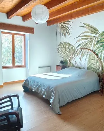 Maison de village meublée 88 m² avec cour privative - MÂLAIN (21410)