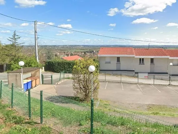 Parking 12 m²
