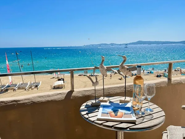 Appartement 3 chambres avec double vue mer et canaux de Port Gri