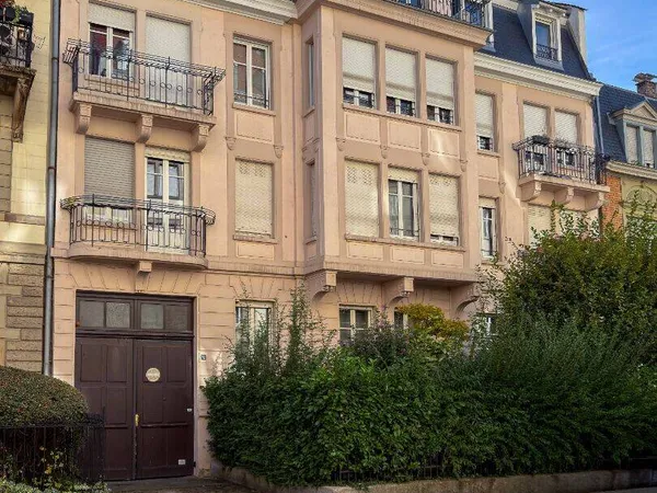 Appartement 5 pièces 231 m²