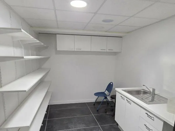 Local commercial 109 m²