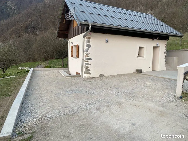 Photo 1