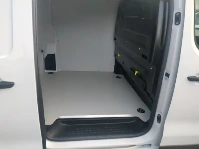 Fiat Scudo fg m 2.2 diesel 150ch pack premium connect — photo 10