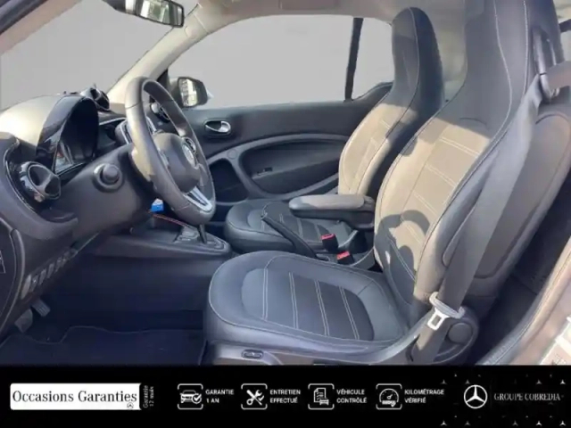 Smart Fortwo coupe eq 82ch prime — photo 6