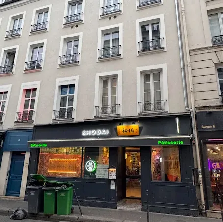 Commerce 136 m²