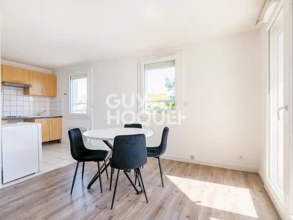 LA CÉPIÈRE - T1 BIS LUMINEUX AVEC BALCON ET PARKING