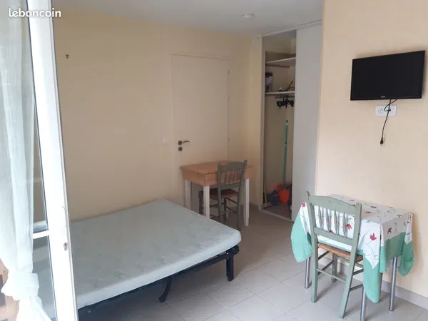 Studio pour 2 personnes venue du pape à Lourdes (65)