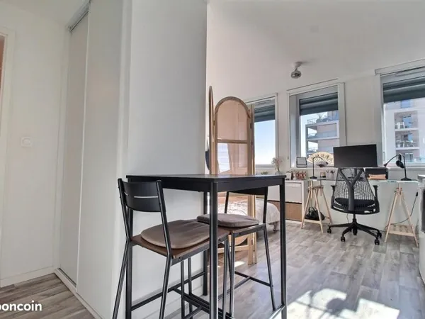 Studio 1 pièce 21 m²