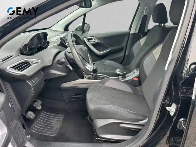 Peugeot 2008 puretech 82ch bvm5 — photo 9