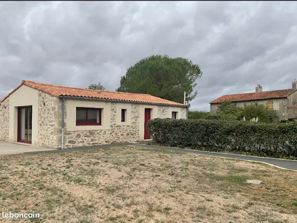 Chambre meublée en colocation dans maison individuelle