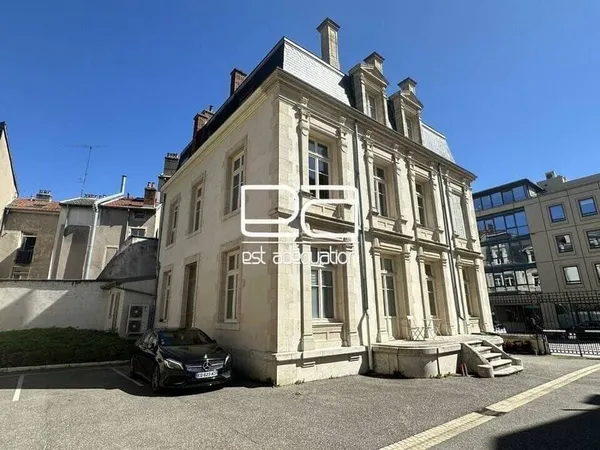 Bureaux 469 m²
