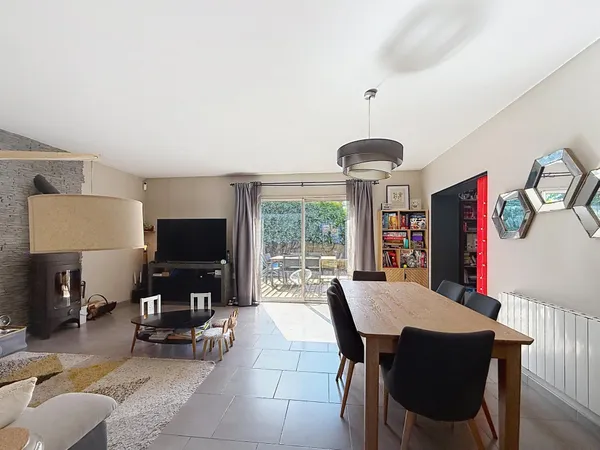 Maison individuelle 5 pièces - 97 m² sur 400 m² de terrain