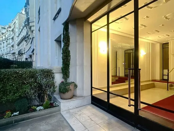 Studio 1 pièce 11 m²