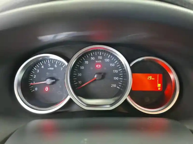 Dacia Sandero eco-g 90 — photo 21