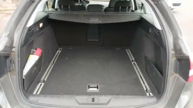 Peugeot 308 sw puretech 130ch s&amp;s bvm6 — photo 21