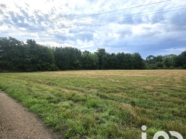 Terrain 23776 m²