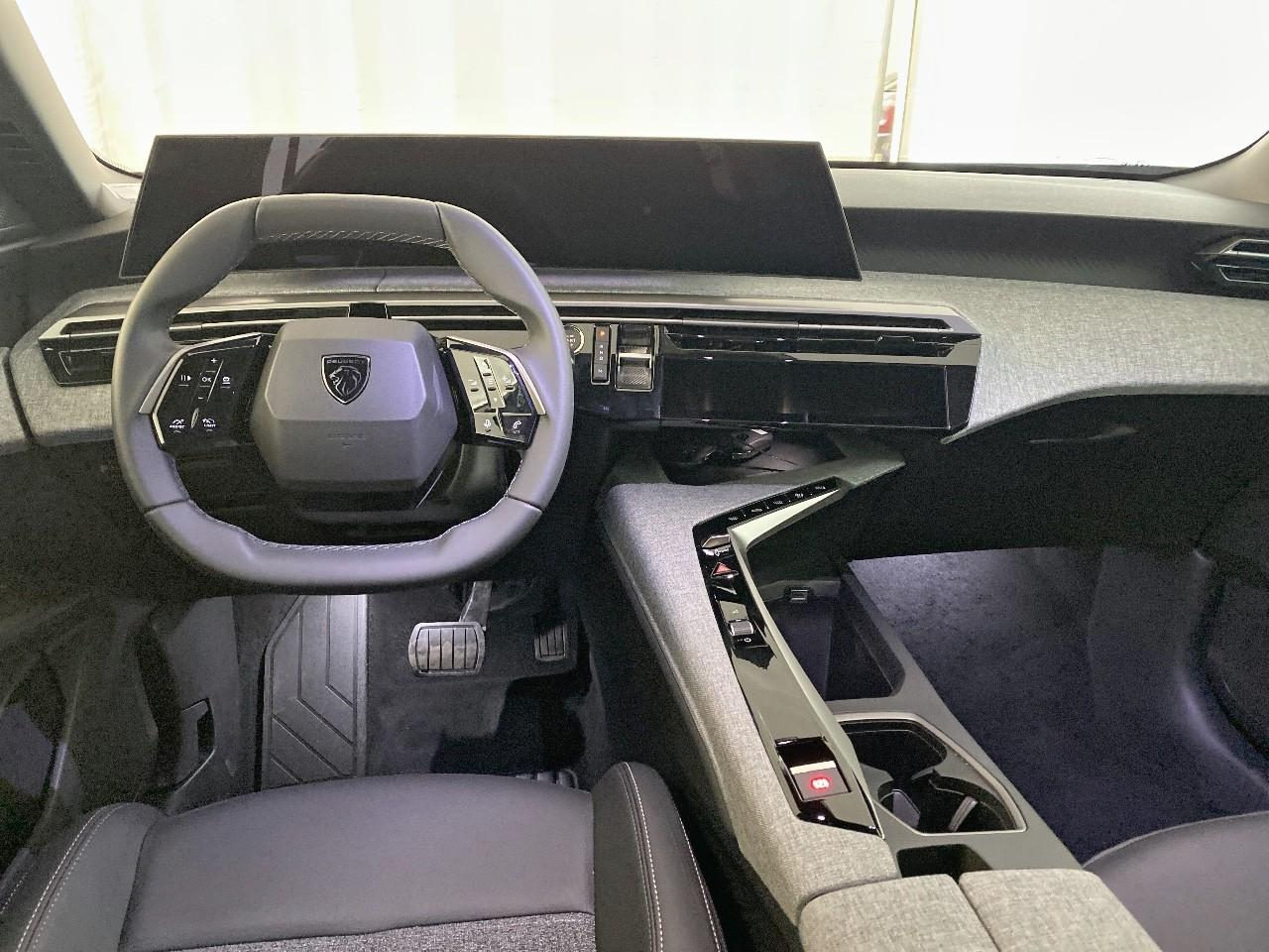Peugeot 5008 hybrid 145 ch e-dcs6 allure — photo 8