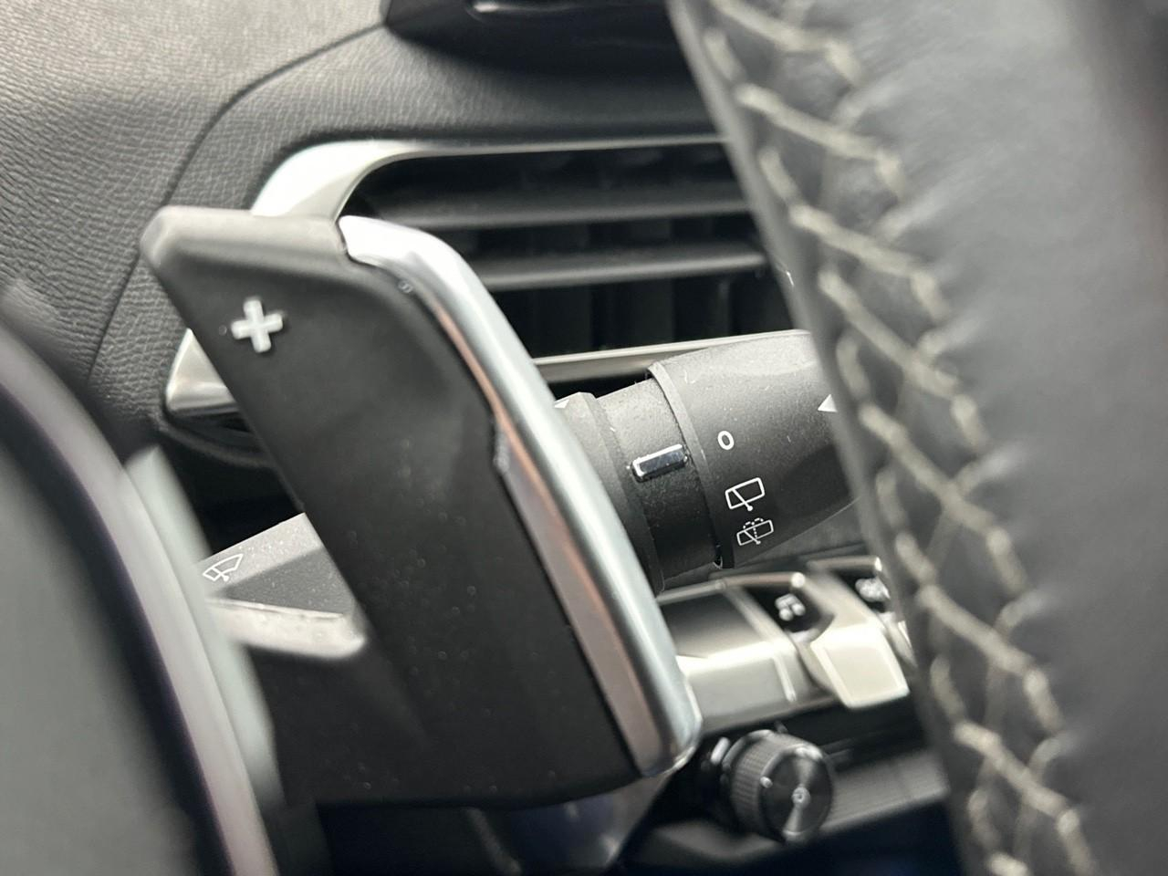 Peugeot 3008 puretech 130ch s&s eat8 allure pack — photo 18