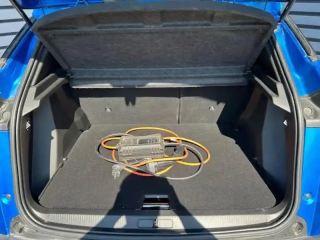 Peugeot 2008 e- 136ch active pack — photo 12