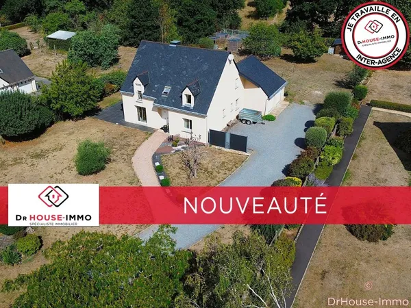 Maison familiale lumineuse sur un terrain clos de 2 500 m²