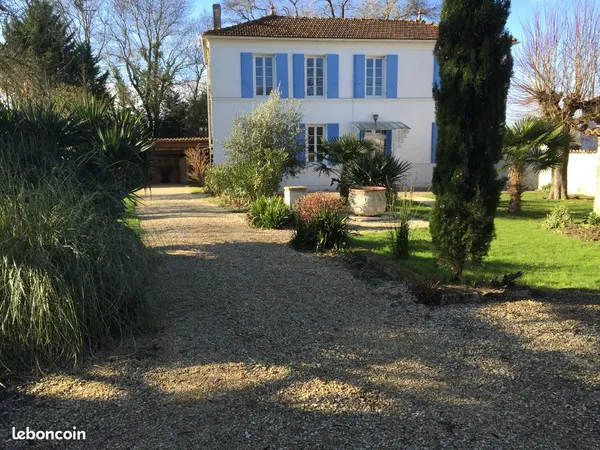 Location MAISON DE MAITRE