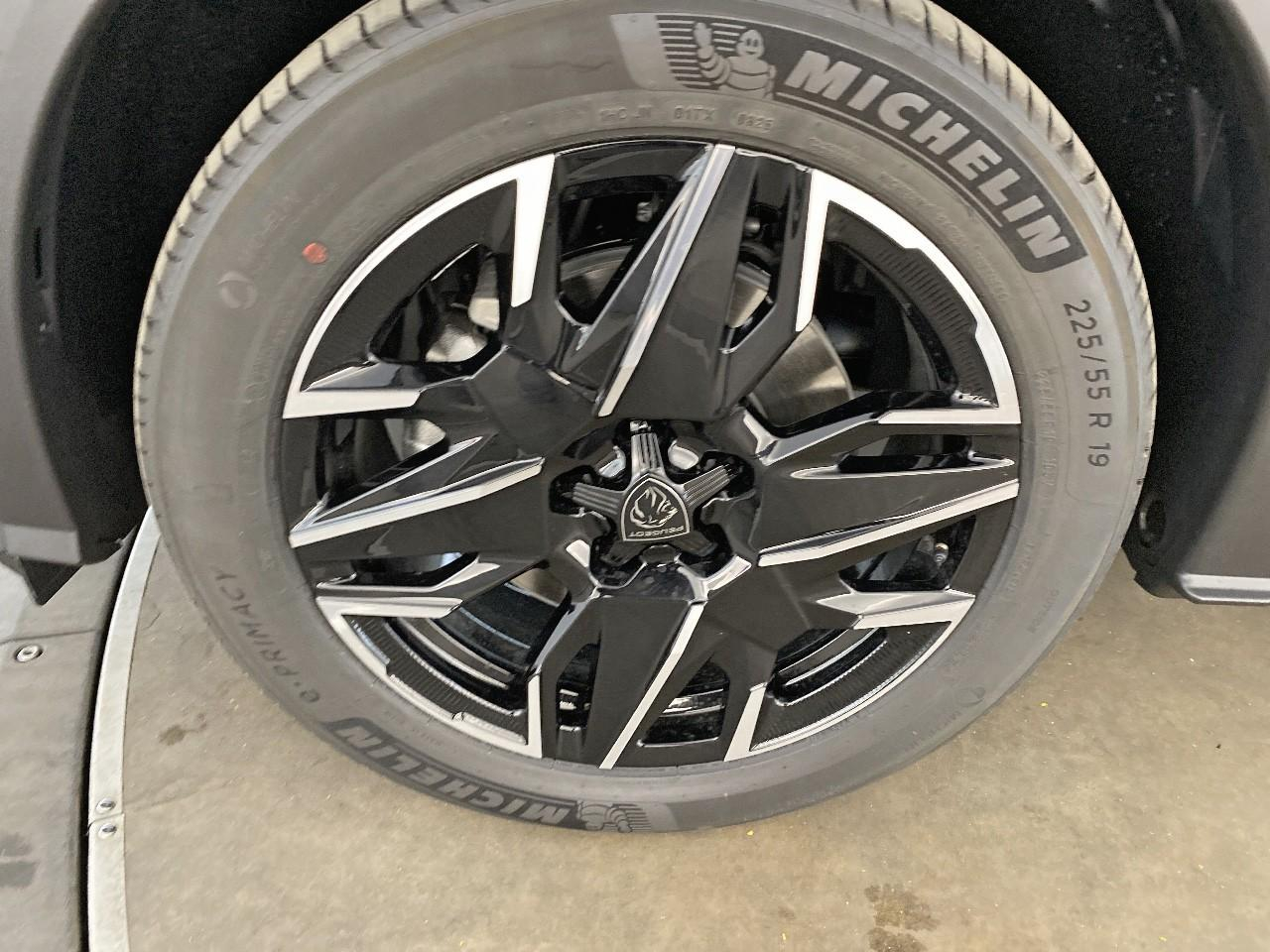 Peugeot 5008 hybrid 145 ch e-dcs6 gt — photo 11