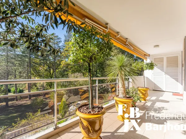 Vends t4 - 111 m² - Charbonnières-les-Bains 69260