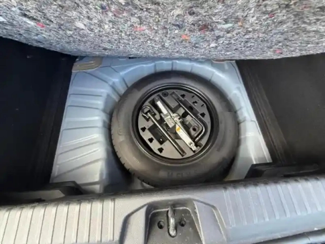 Renault Clio 1.0 tce 90ch limited -21n — photo 15