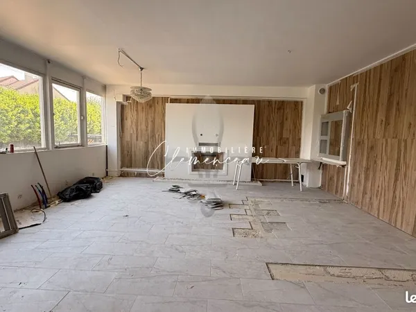 Local commercial 280 m² ORGEVAL