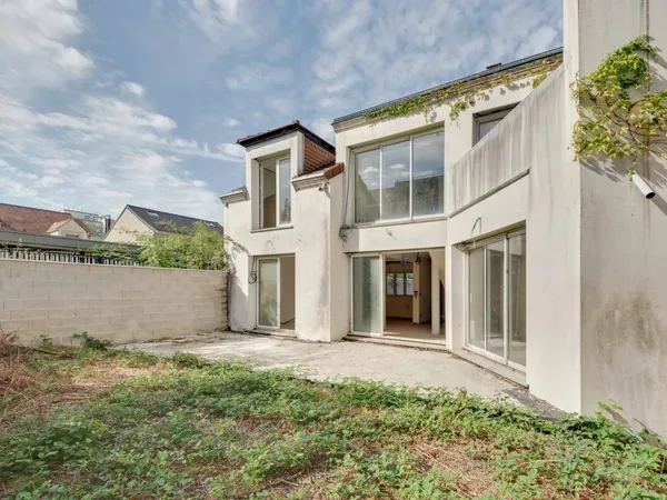 Maison de plain-pied 7 pièces 200 m²