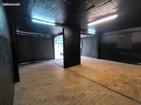 Local de stockage / Garage sécurisé de 85 m² - Perpignan Sud