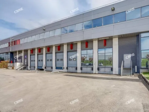 Local d'activité 8577 m²