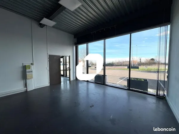 Bureaux 84 m²