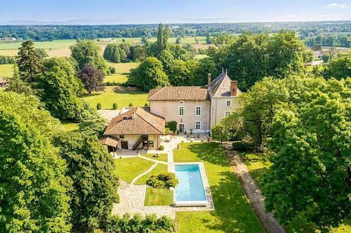 Château 20 pièces 664 m²
