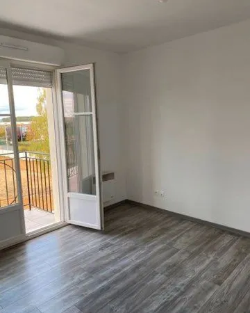 Location d'appartement 38 m² Crépy-en-Valois