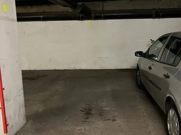 Parking 12 m²
