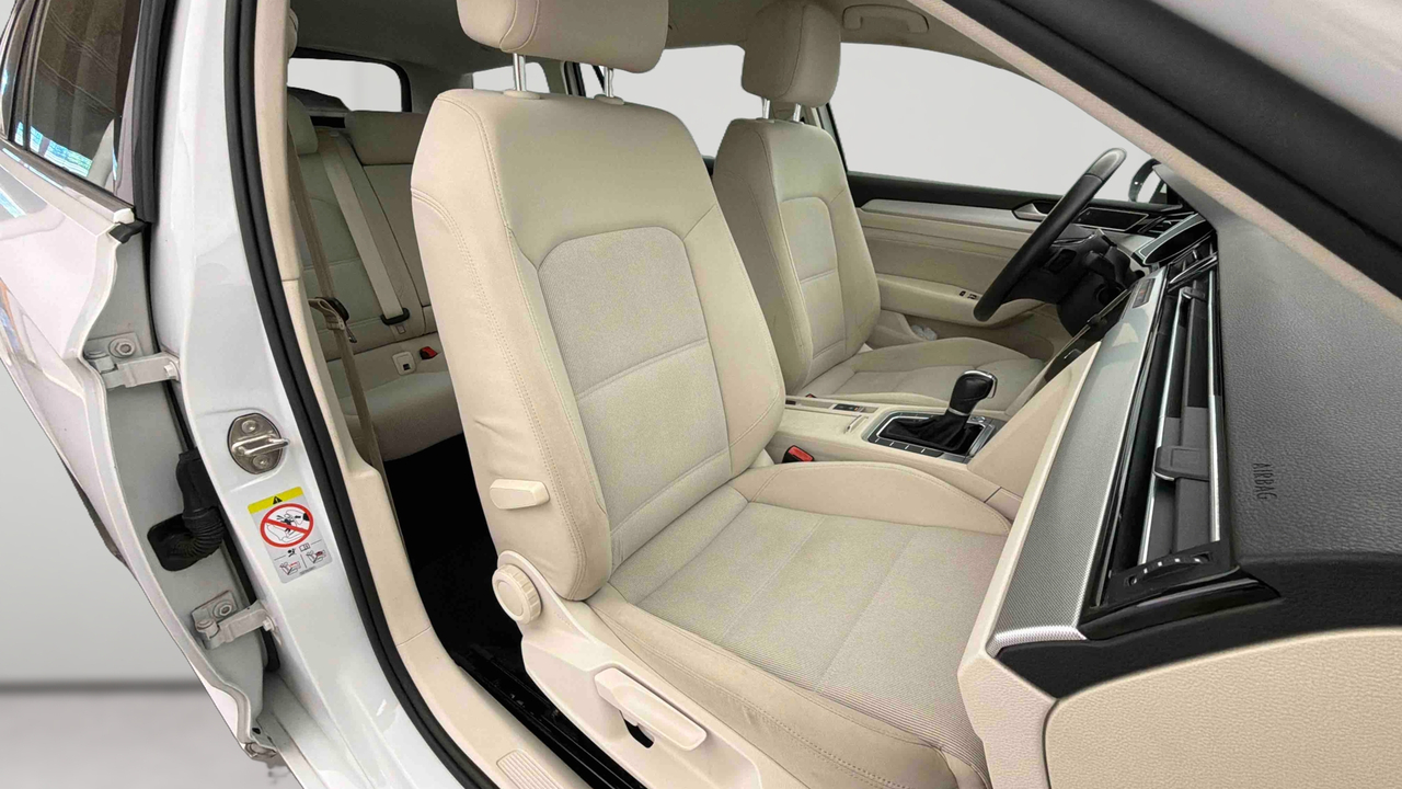 Volkswagen Passat SW 1.4 TSI 150 ACT BMT DSG7 — photo 14