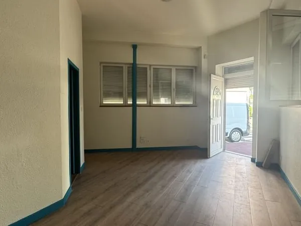 Studio Cabine 5 min de la gare et 15 min du pôle